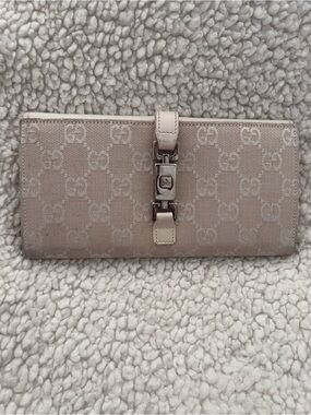 Gucci GG Beige Canvas Vintage Continental Wallet w/ Horsebit Accent